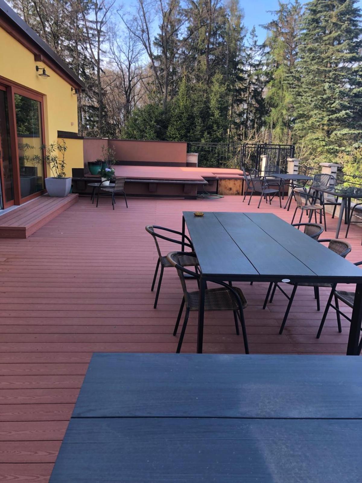 Penzion A Restaurace Zlatovlaska U Zamku Cervena Lhota Jizna Zewnętrze zdjęcie